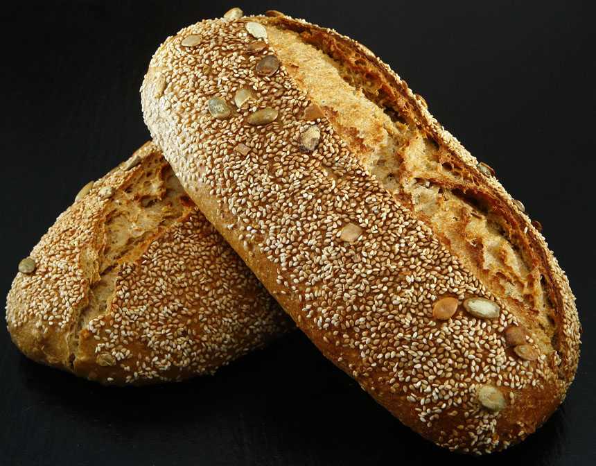 Focus photo of sesame bread