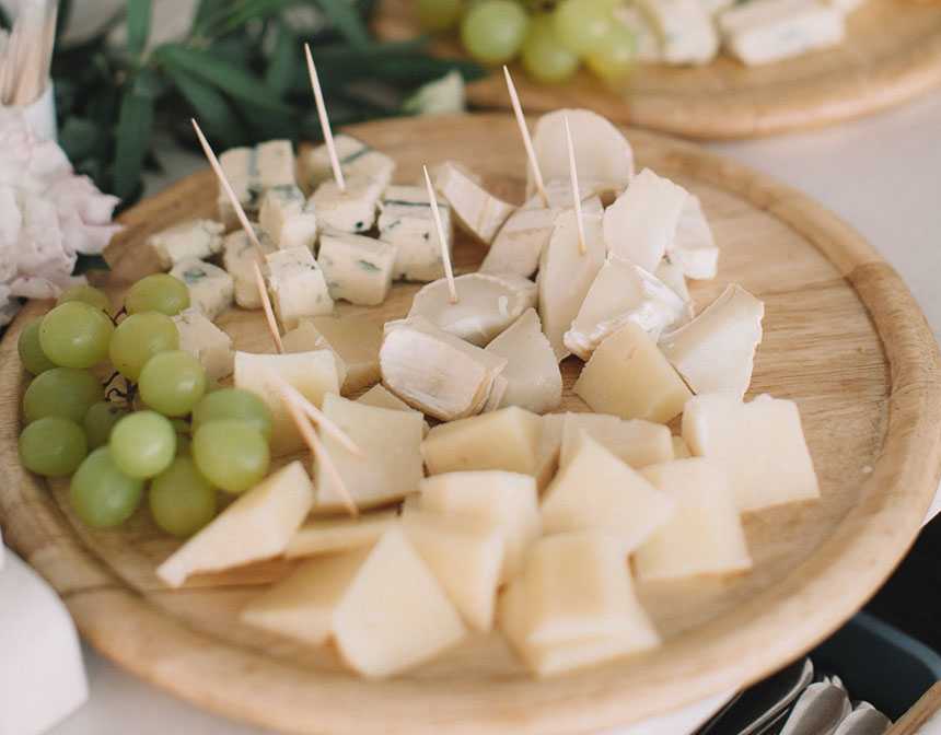 Grape with cheese on a tray