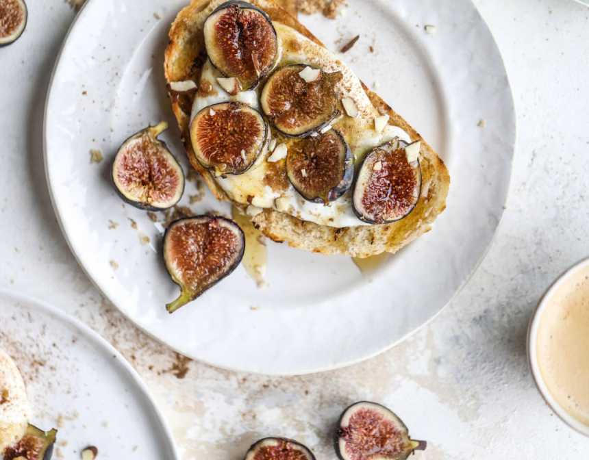 Meyveli Ricotta Tost