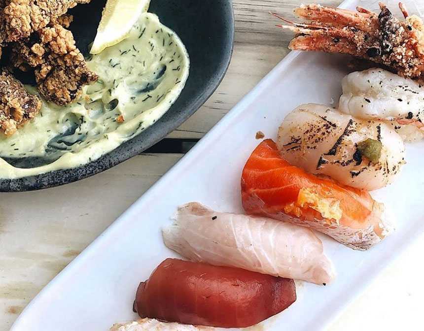 Sushis on a plate by Bamboo Sushi